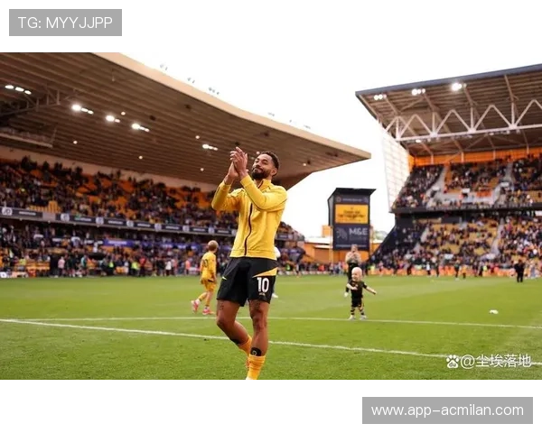 曼联评估多套锋线组合方案：洞察新赛季的进攻升级