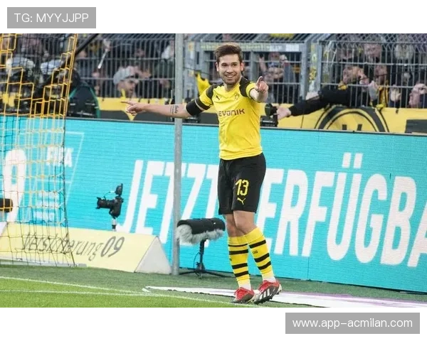 多特格雷罗世界波点燃球场气氛