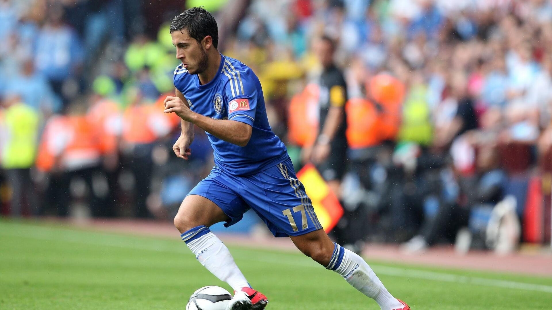 中超联赛中国队爆冷 球员状态起伏较大，中超参赛队